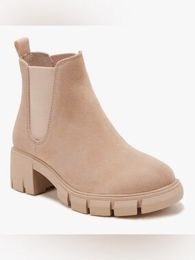 Chunky Bootie in Beige